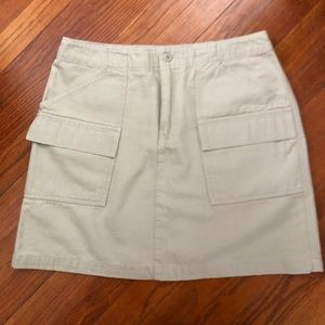 Gap surplus khaki skirt